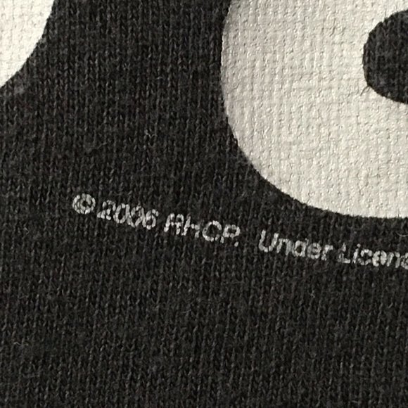 #7 Uniqlo Red Hot Chili Peppers T-Shirt 2006 RHCP Rock Tee Music Black - Picture 5 of 8